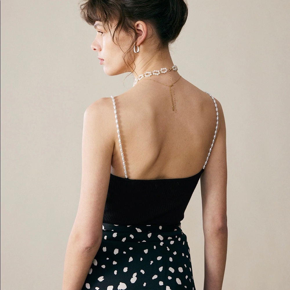 Rihoas pearl strap ribbed cami